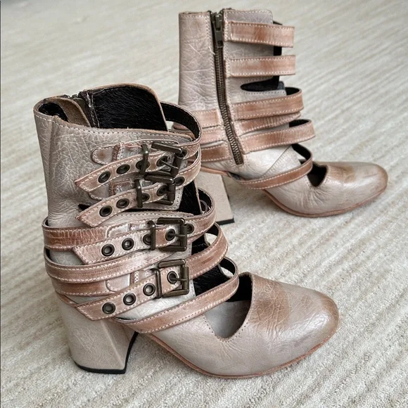 FREEBIRD by Steven Tali Strappy Women's Heeled Boots Booties Taupe Size 7 - Picture 4 of 17